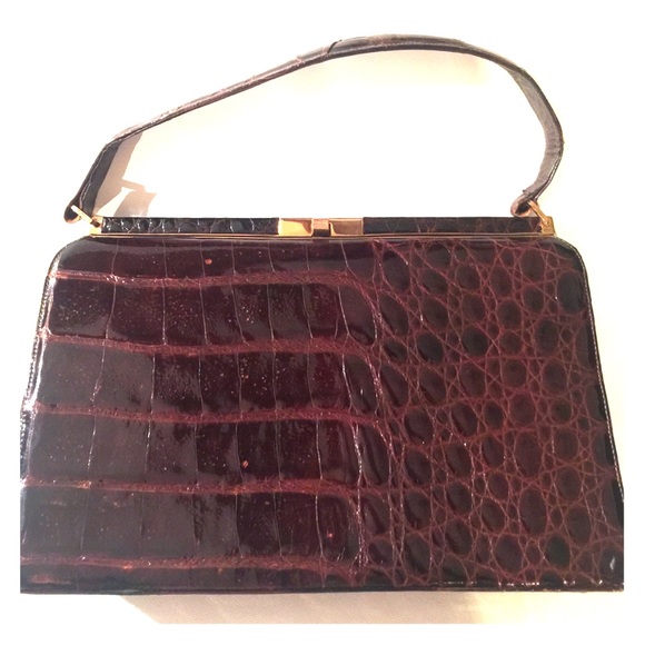 Bellestons Handbags - Vintage Bellestone authentic GENUINE crocodile bag.